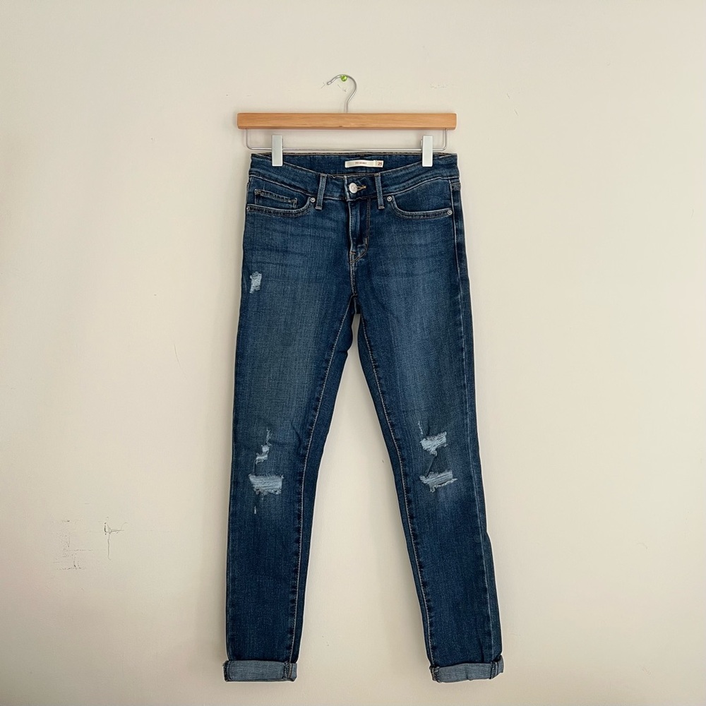 Levi’s 711 Mid-Rise Skinny Ankle Jean
